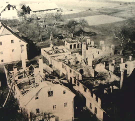 Brandruinen nach Großbrand / Archiv: Stadtmuseum Schladming