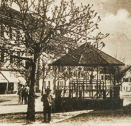 Musikpavillon am Hauptplatz